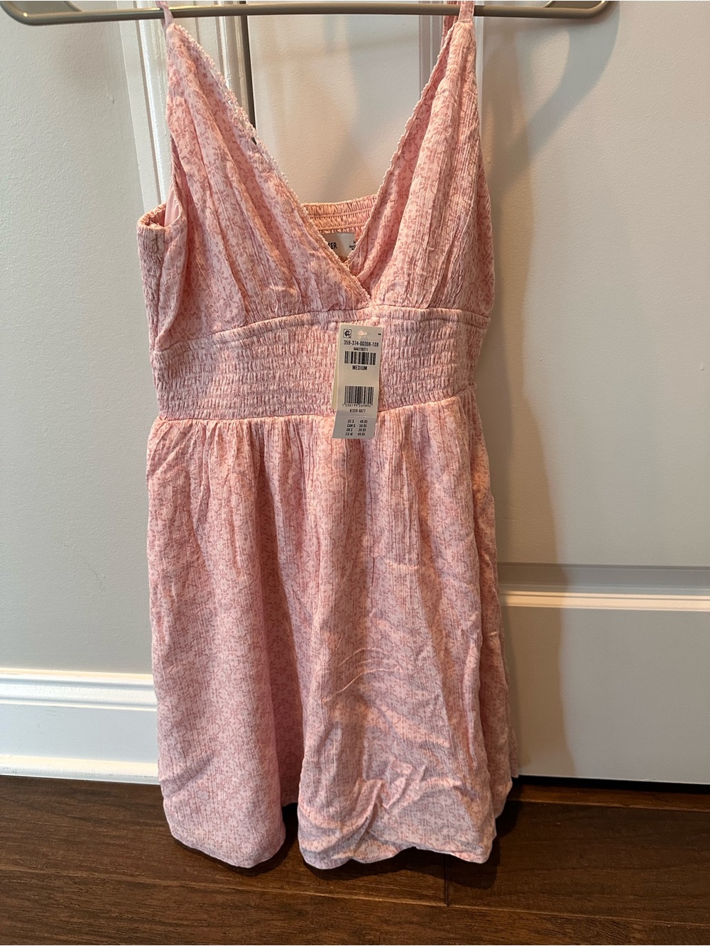 Hollister Pink Smocked Waist Sundress, size medium, NWT